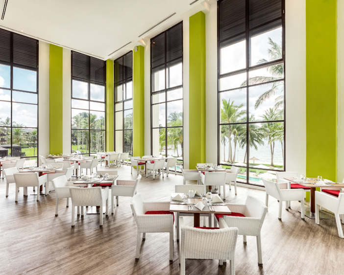 12_Main_Restaurant